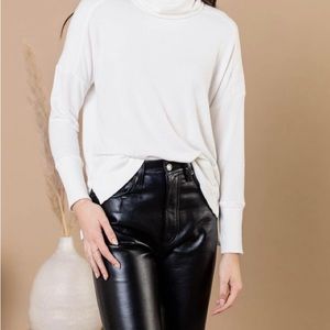 Michael Stars Los Angeles Laurel Snap Turtleneck Top Chalk large new